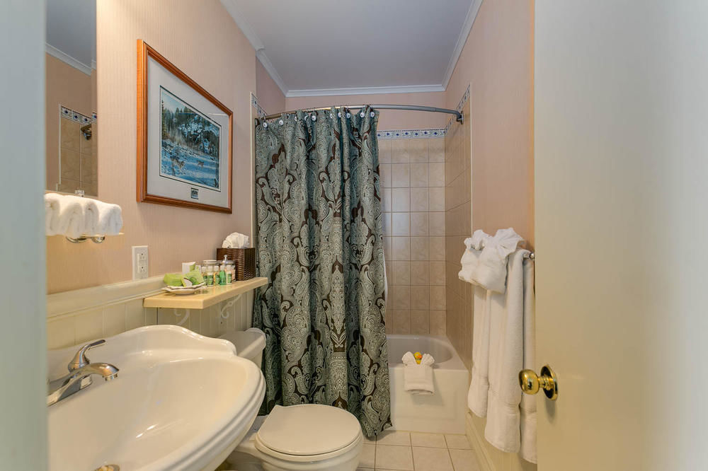 George House Heritage Bed And Breakfast Дилдо Экстерьер фото